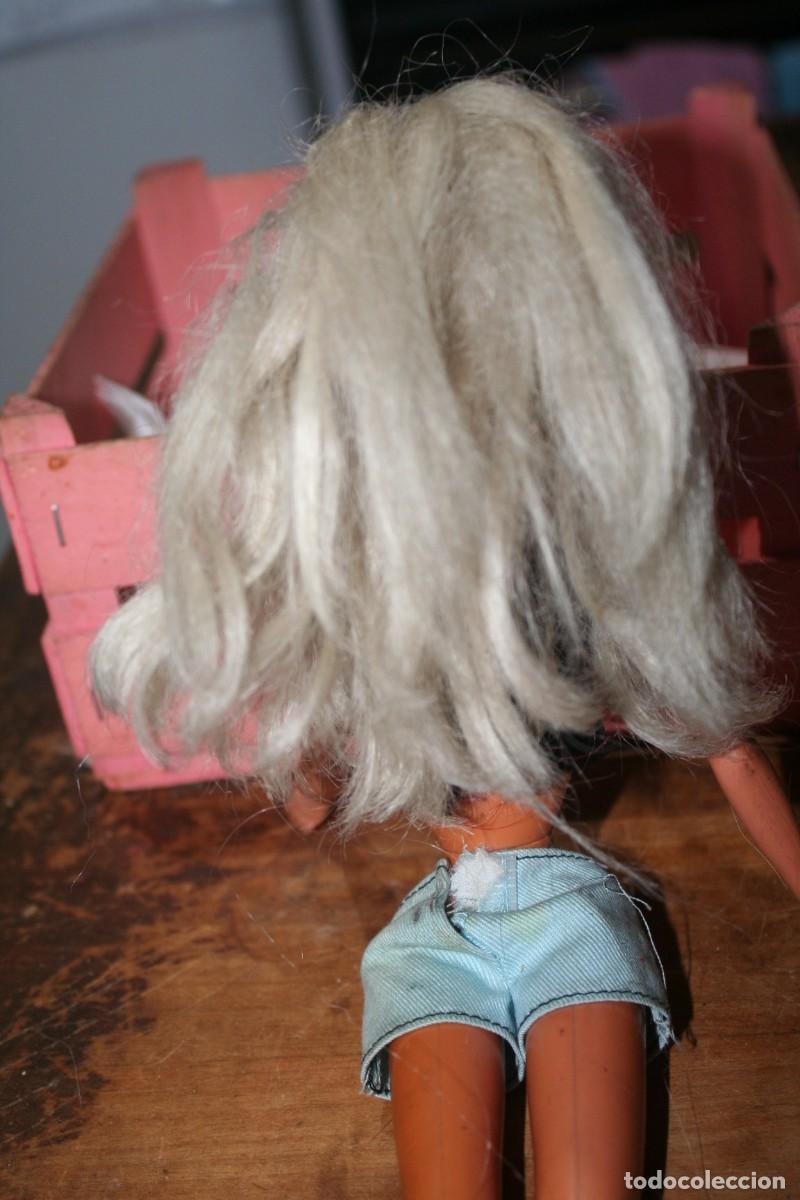 Barbie y Ken: mu&ntilde;eca barbie antigua - Foto 6