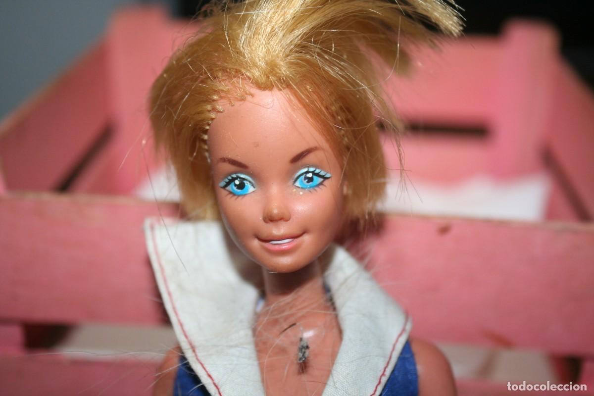 Barbie y Ken: muy antigua mu&ntilde;eca barbie marcada en el culete