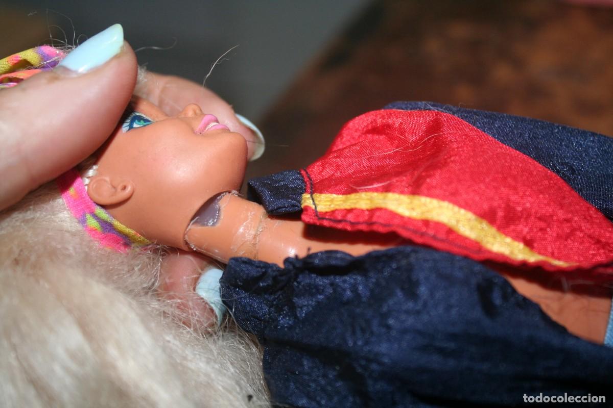 Barbie y Ken: mu&ntilde;eca barbie antigua - Foto 3