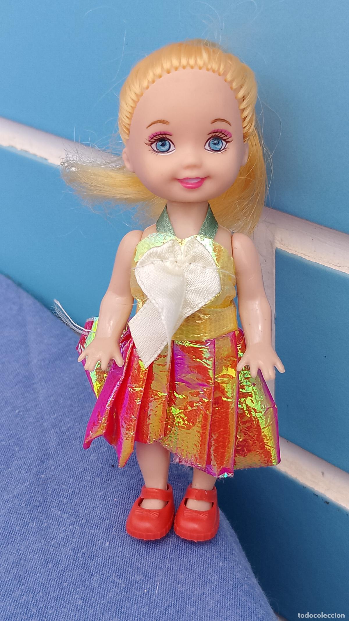 Barbie y Ken: Peque&ntilde;a mu&ntilde;eca princesa clon de Shelly o Kelly