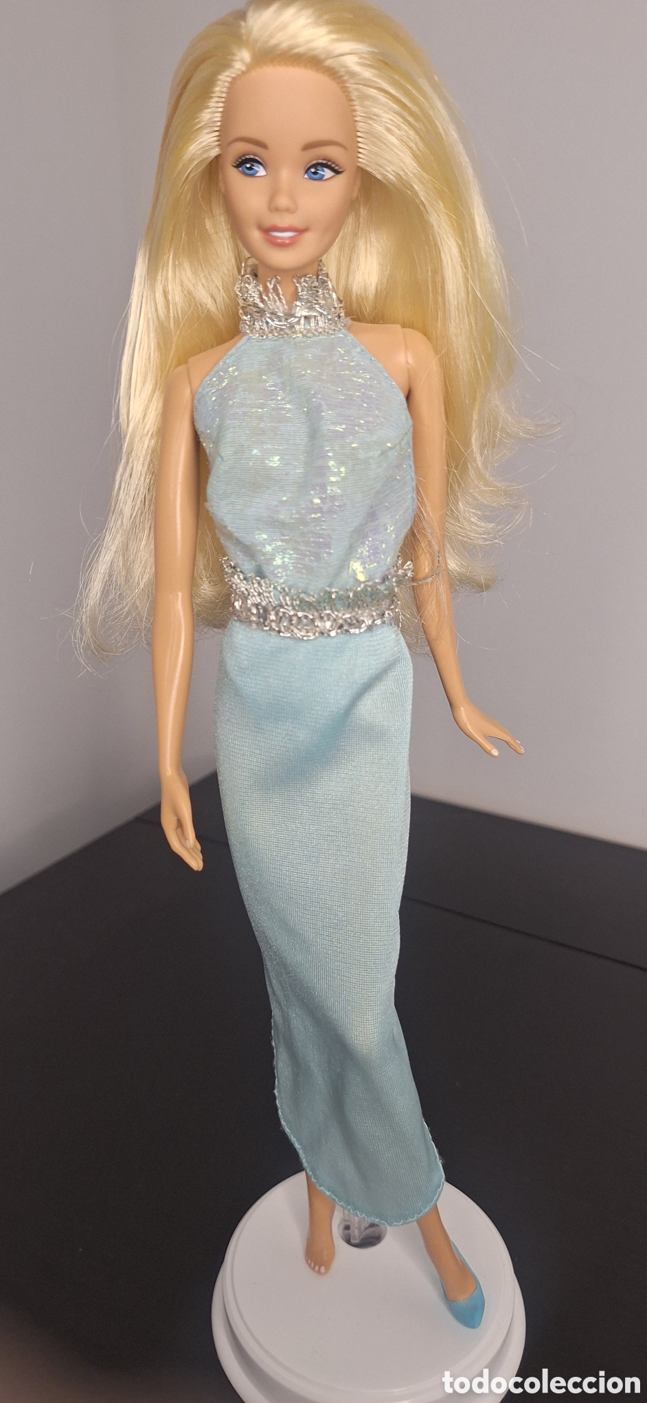 Barbie y Ken: Vestido Barbie magic moves spain