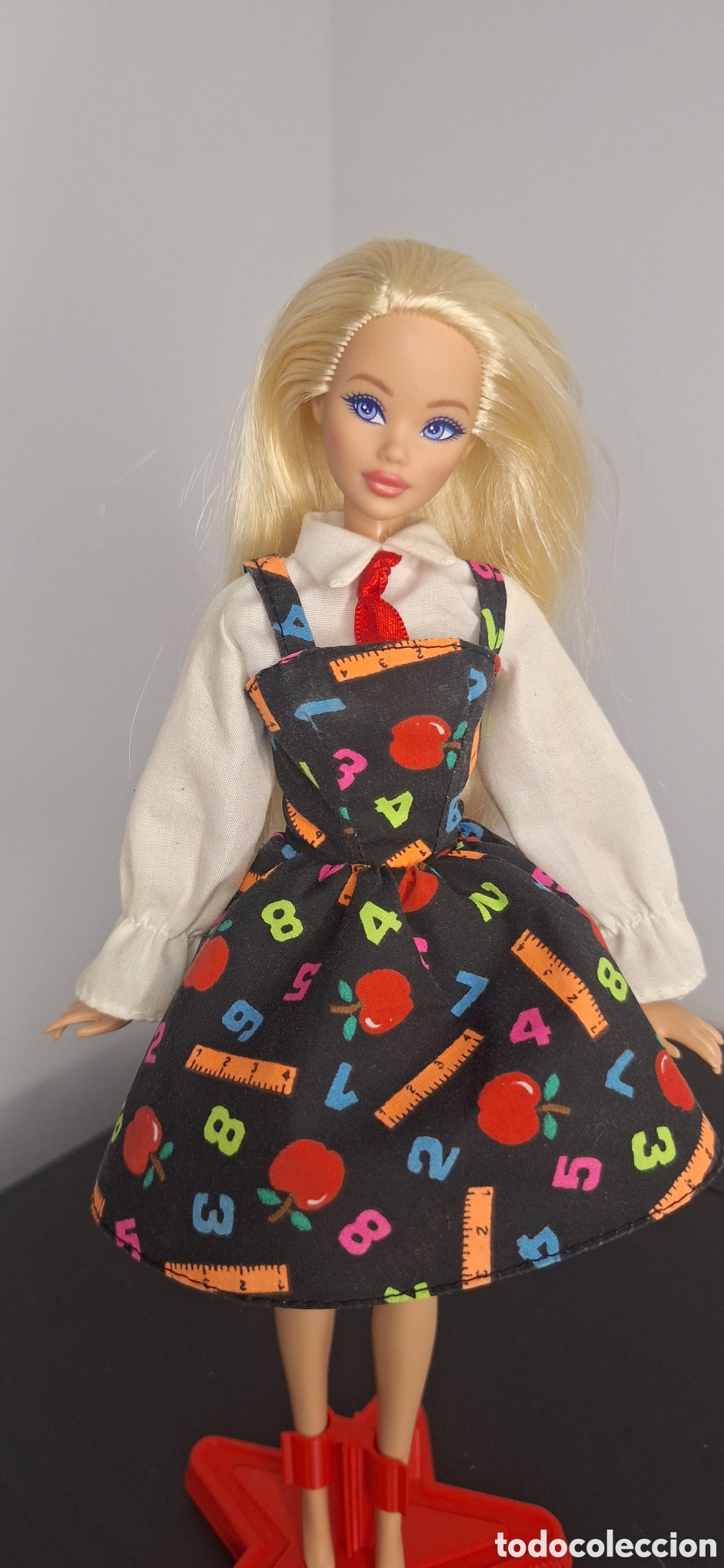 Barbie y Ken: Vestido Barbie maestra a&ntilde;os 90