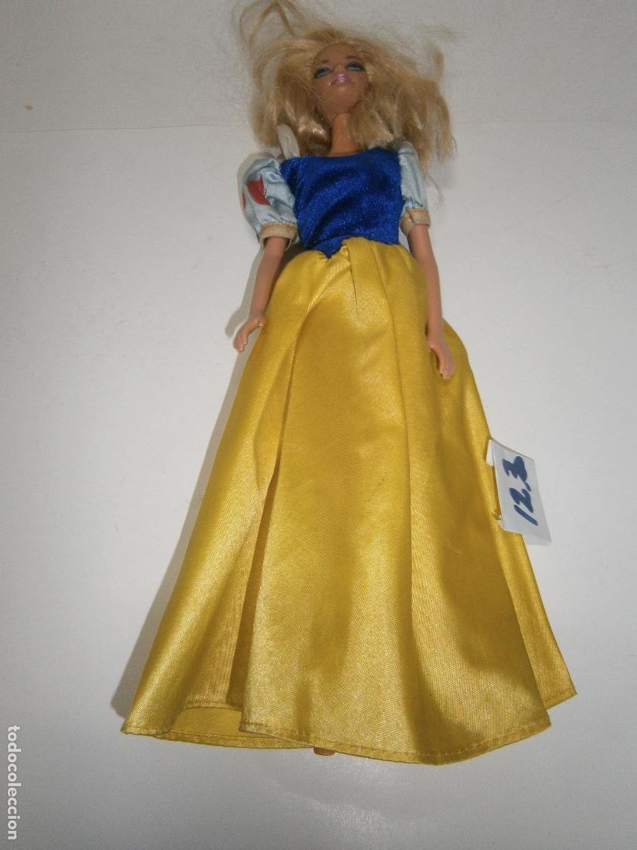 Barbie y Ken: MU&Ntilde;ECA BARBIE BLANCANIEVES DISNEY