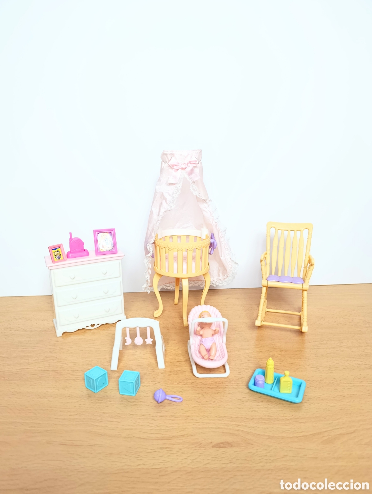 Barbie y Ken: Habitacion beb&eacute; barbie baby 'n krissy home nursery