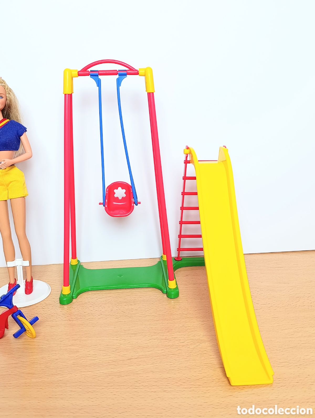 Barbie y Ken: Mu&ntilde;eca barbie giggles n swing - Foto 8