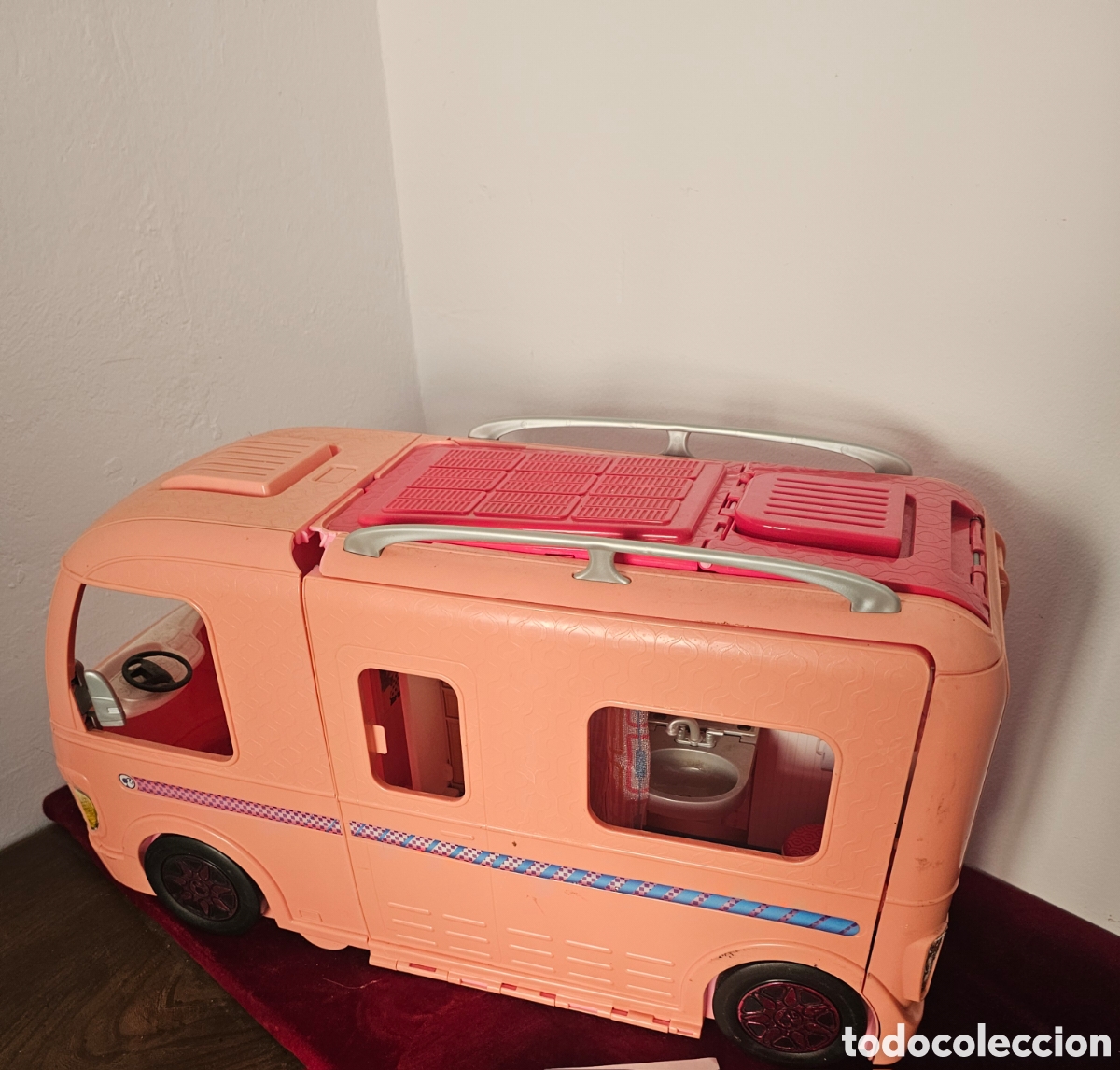 Barbie y Ken: Supercaravana / Furgoneta de Barbie desplegable grande (Pop-Up Camper)