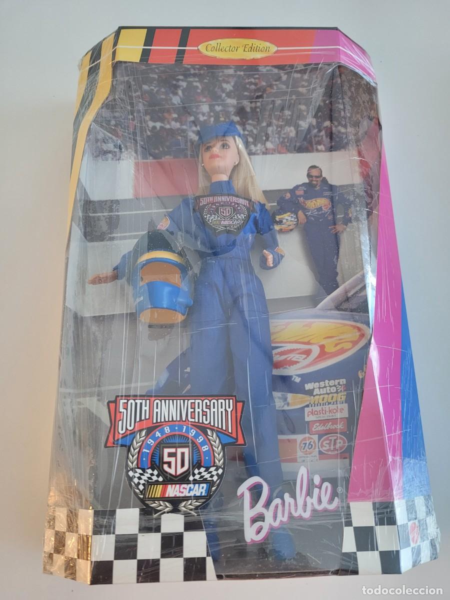 Barbie y Ken: Mattel Barbie NASCAR 50th Anniversary Collector Edition Doll (1998) &ndash; NRFB Sealed