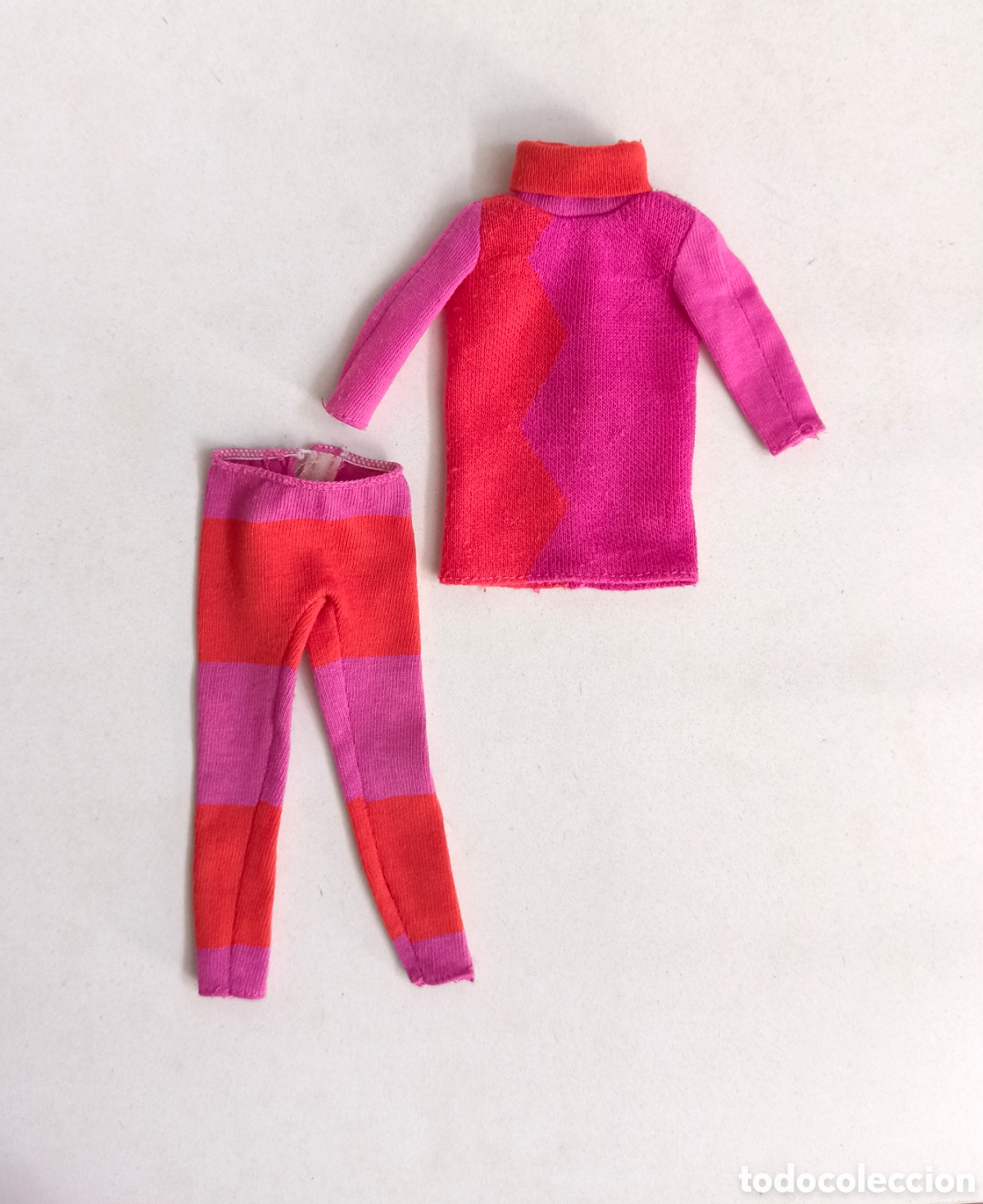 Barbie y Ken: Barbie Pret A Porter 1991&nbsp;#2963 jersey manga larga, pantal&oacute;n rosa fucsia y rojo a&ntilde;os 90