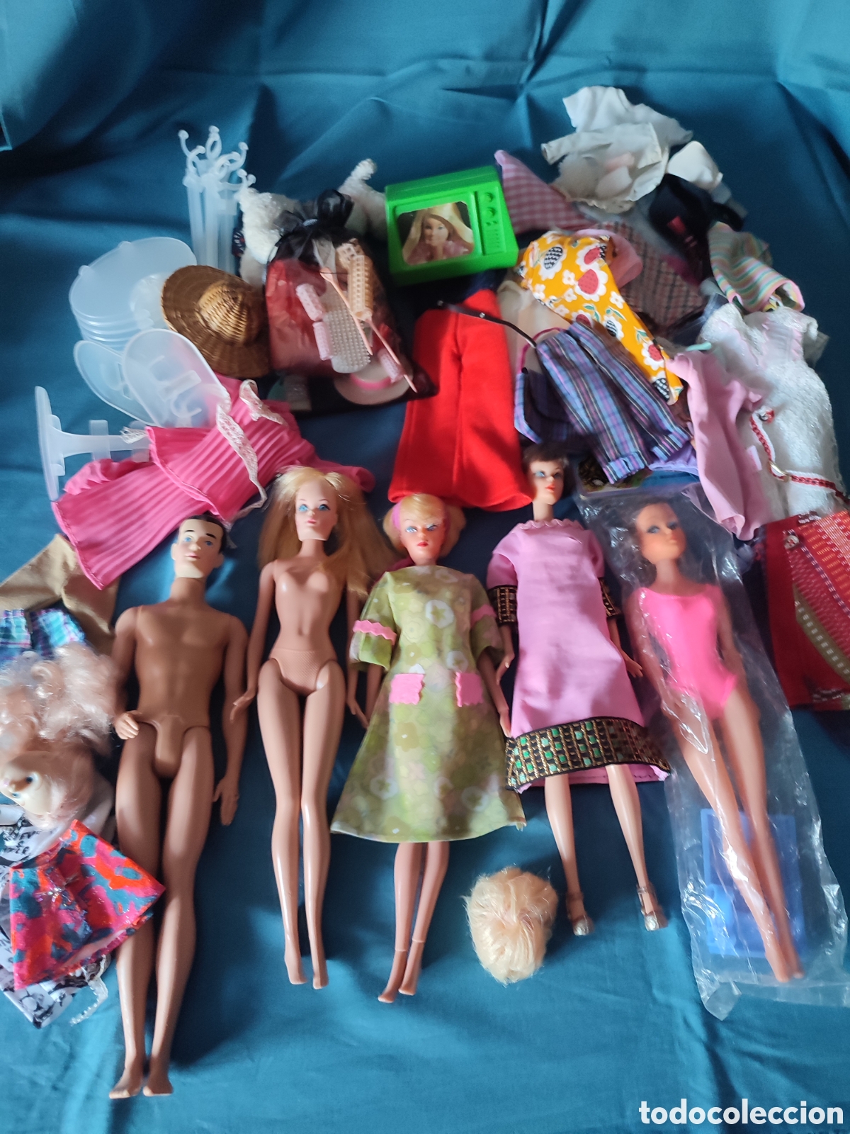 Barbie y Ken: LOTE MU&Ntilde;ECAS MANIQUI. FRANCIE, MIDGE, PETRA, BARBIE. ACCESORIOS