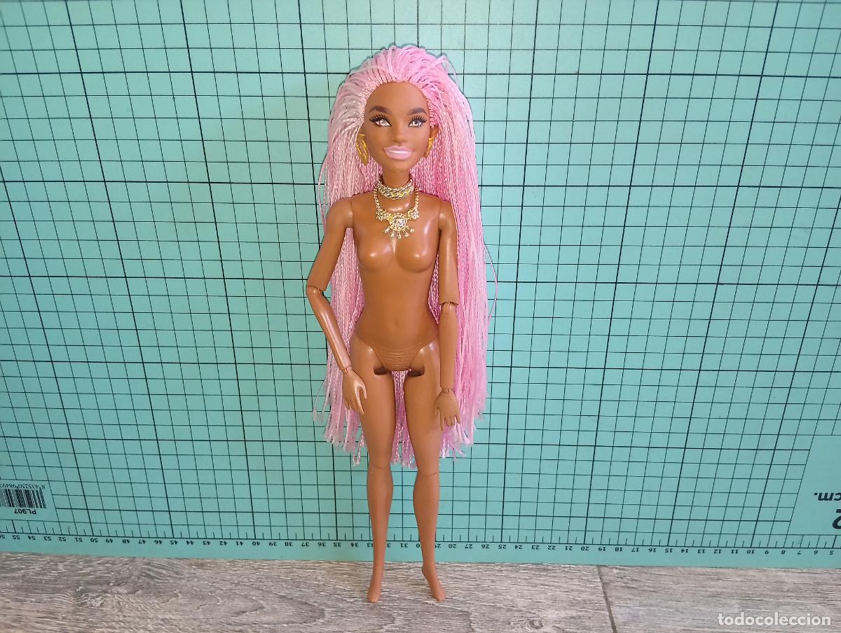 Barbie y Ken: Mu&ntilde;eca Barbie extra negrita - Foto 8