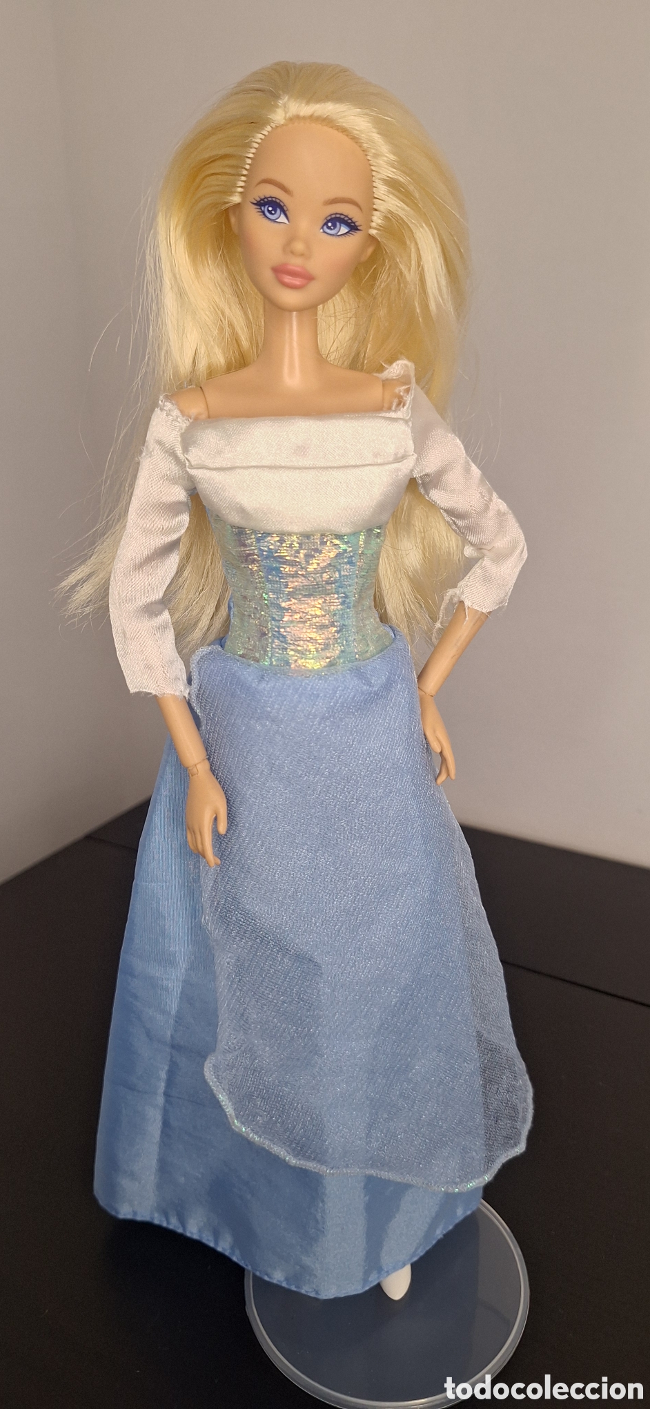 Barbie y Ken: vestido y zapatos Barbie Odette campesina