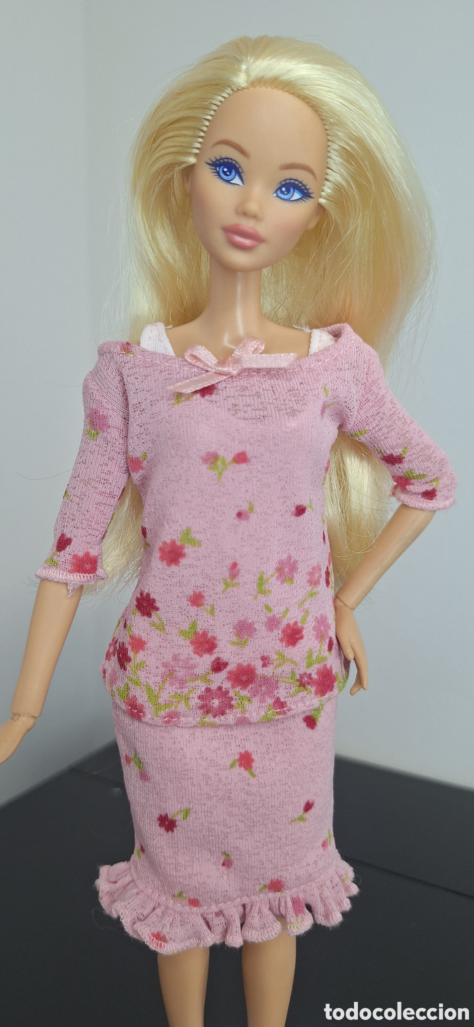 Barbie y Ken: vestido Barbie linea happy family