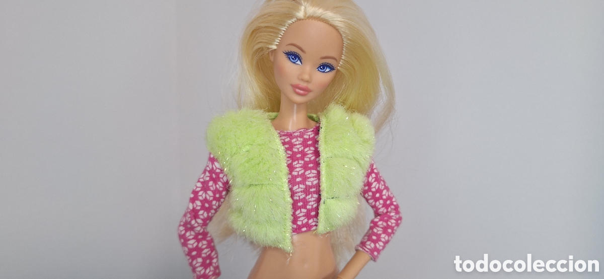Barbie y Ken: top y chaleco barbie 2000s
