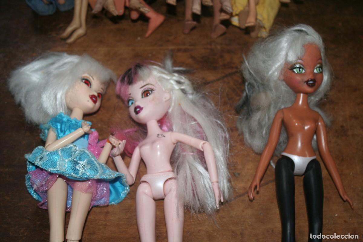 Barbie y Ken: lote de mu&ntilde;ecas bratz mu&ntilde;ecos