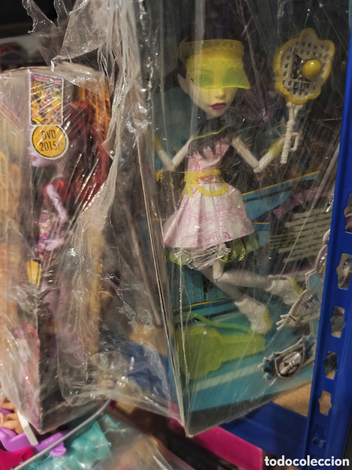 Barbie y Ken: Mu&ntilde;eca monster high nueva