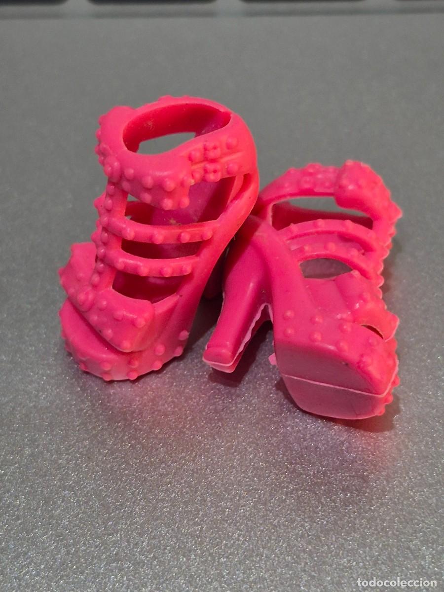 Barbie y Ken: Zapatos barbie fashionista mattel