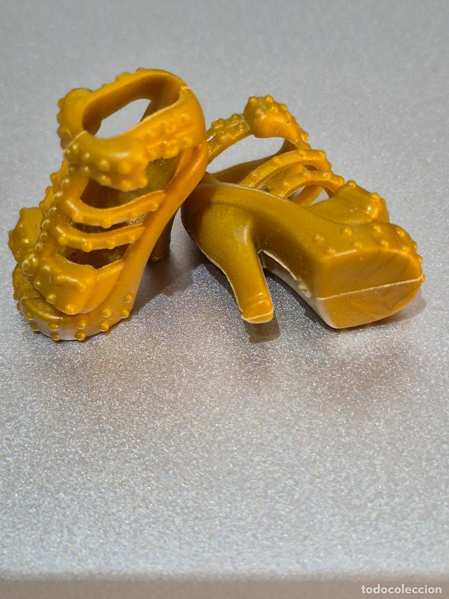 Barbie y Ken: Zapatos barbie fashionista mattel