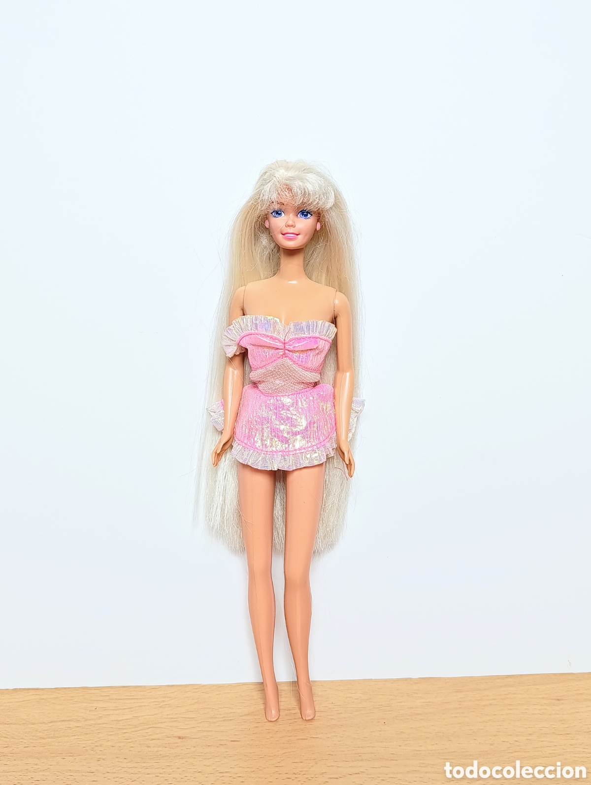 Barbie y Ken: mu&ntilde;eca barbie foam 'n color