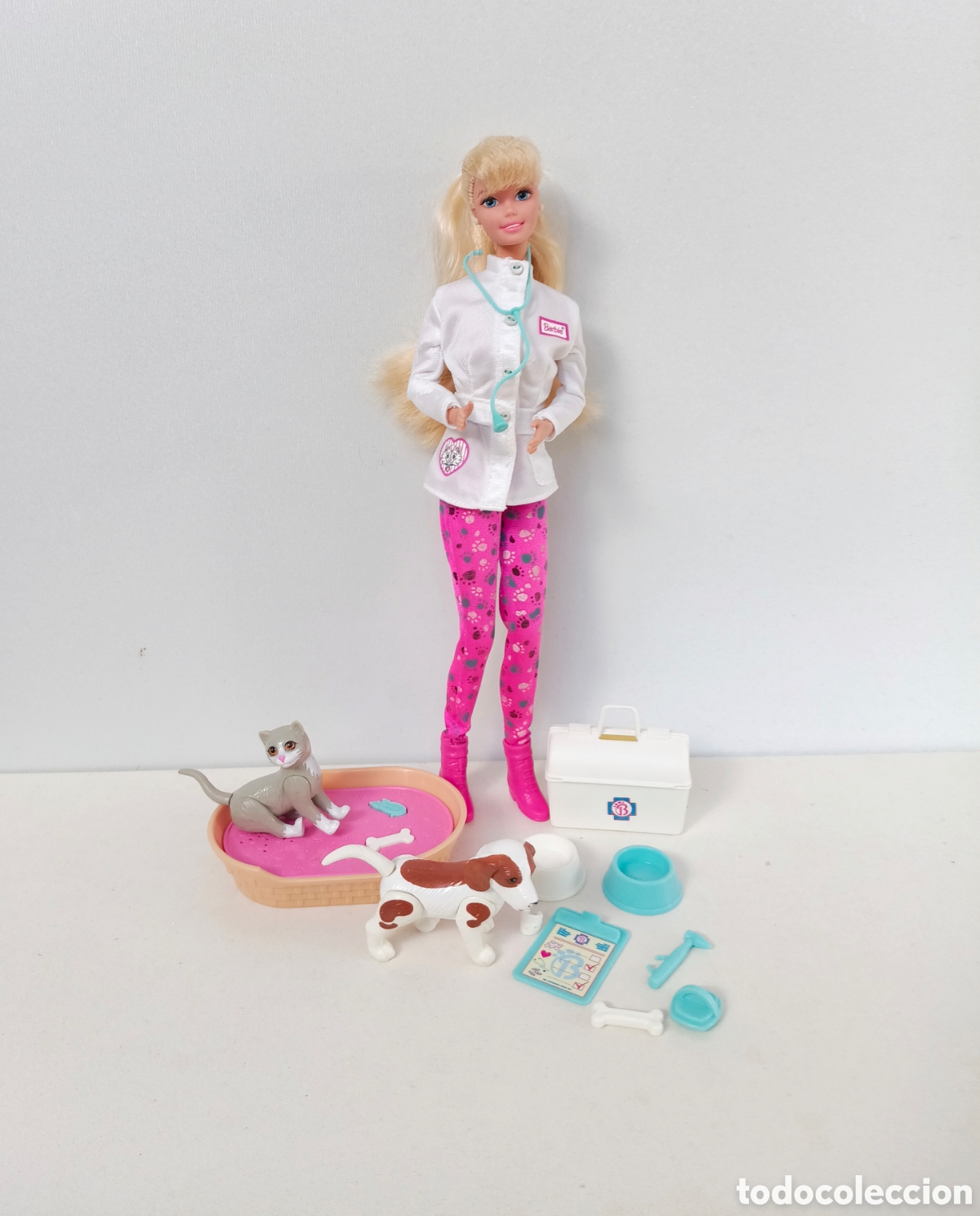 Barbie y Ken: Barbie Pet Doctor 1996 veterinaria con accesorios perro y gato a&ntilde;os 90