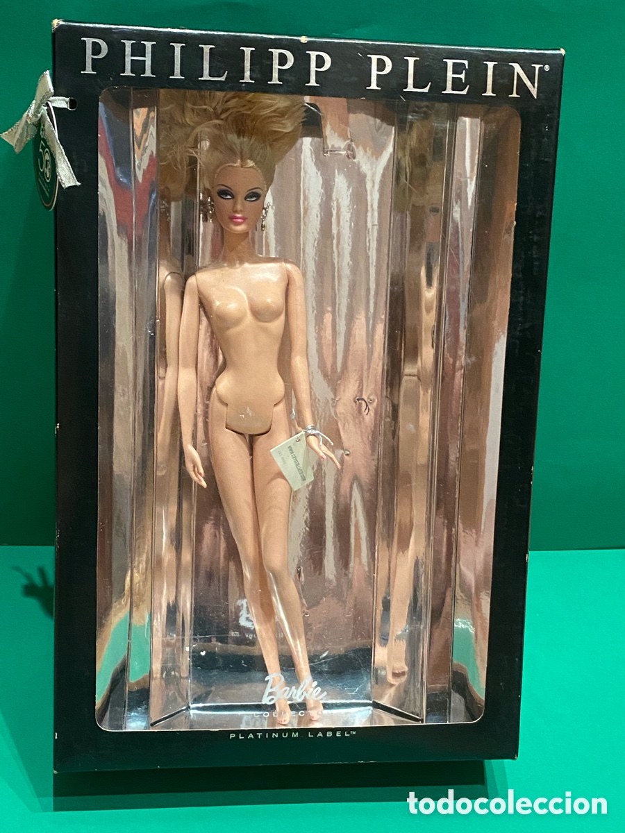 Barbie y Ken: Barbie Philipp Plein Mu&ntilde;eca Etiqueta Platino 50 Aniversario Swarovski 2009 N6601