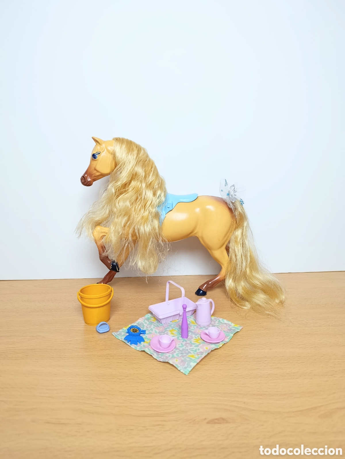 Barbie y Ken: Caballo barbie con accesorios