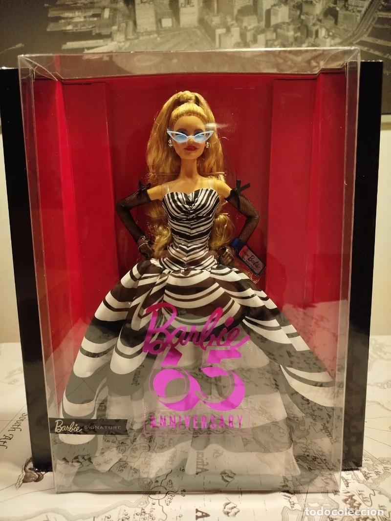 Barbie y Ken: Barbie signature 65 Aniversario en caja