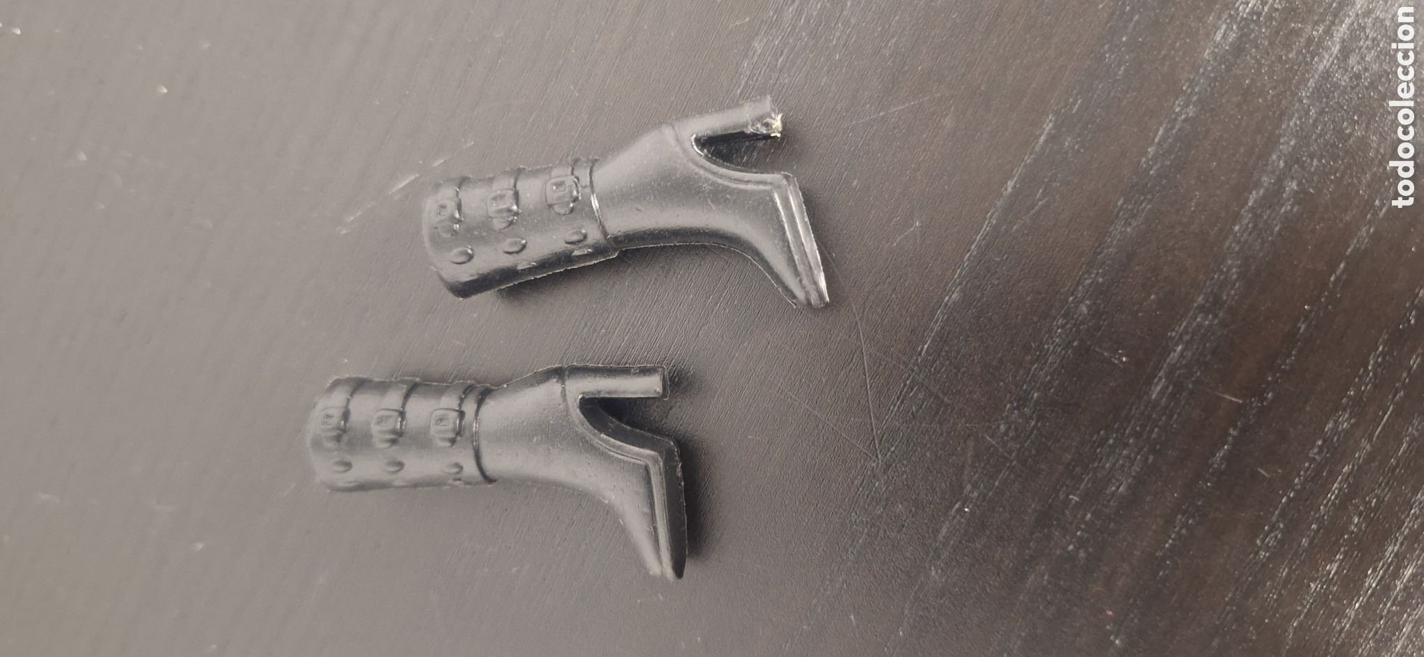 Barbie y Ken: botas validas para Barbie - Foto 1