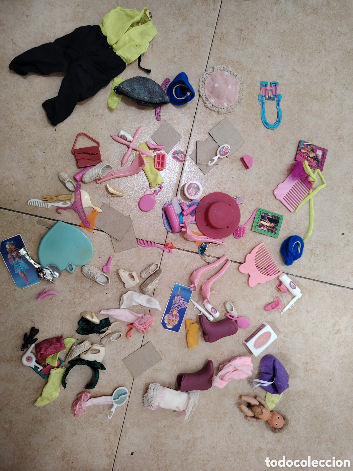 Barbie y Ken: Lote Barbie kent Spain y mobiliario italy