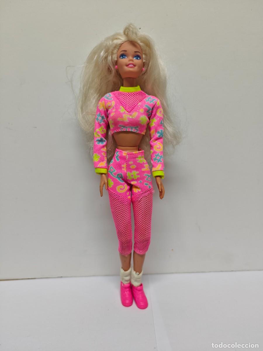 Barbie y Ken: MU&Ntilde;ECA BARBIE DE MATTEL 1996 WORKIN' OUT BARBIE