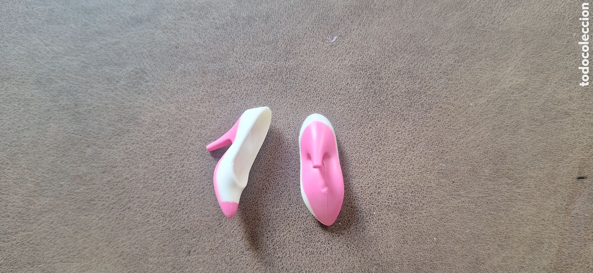 Barbie y Ken: zapatos Barbie Day to Night