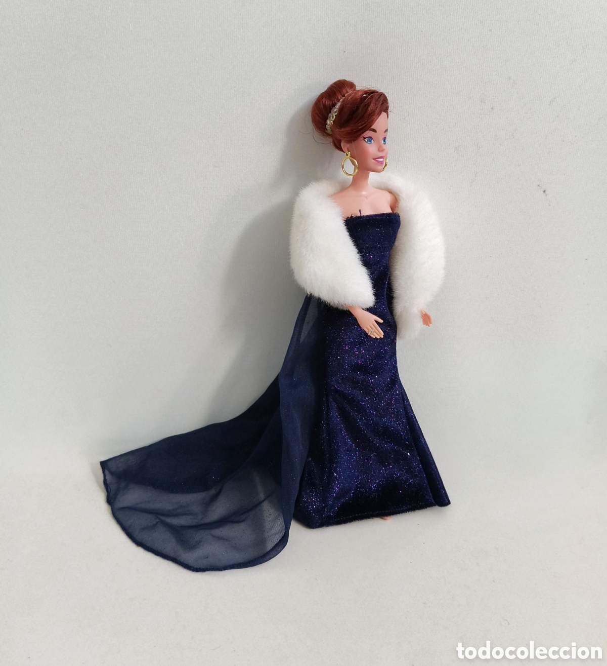 Barbie y Ken: Anastasia Paris Elegance 1997 Galoob vestido azul estola Barbie Disney a&ntilde;os 90 a&ntilde;os elegancia