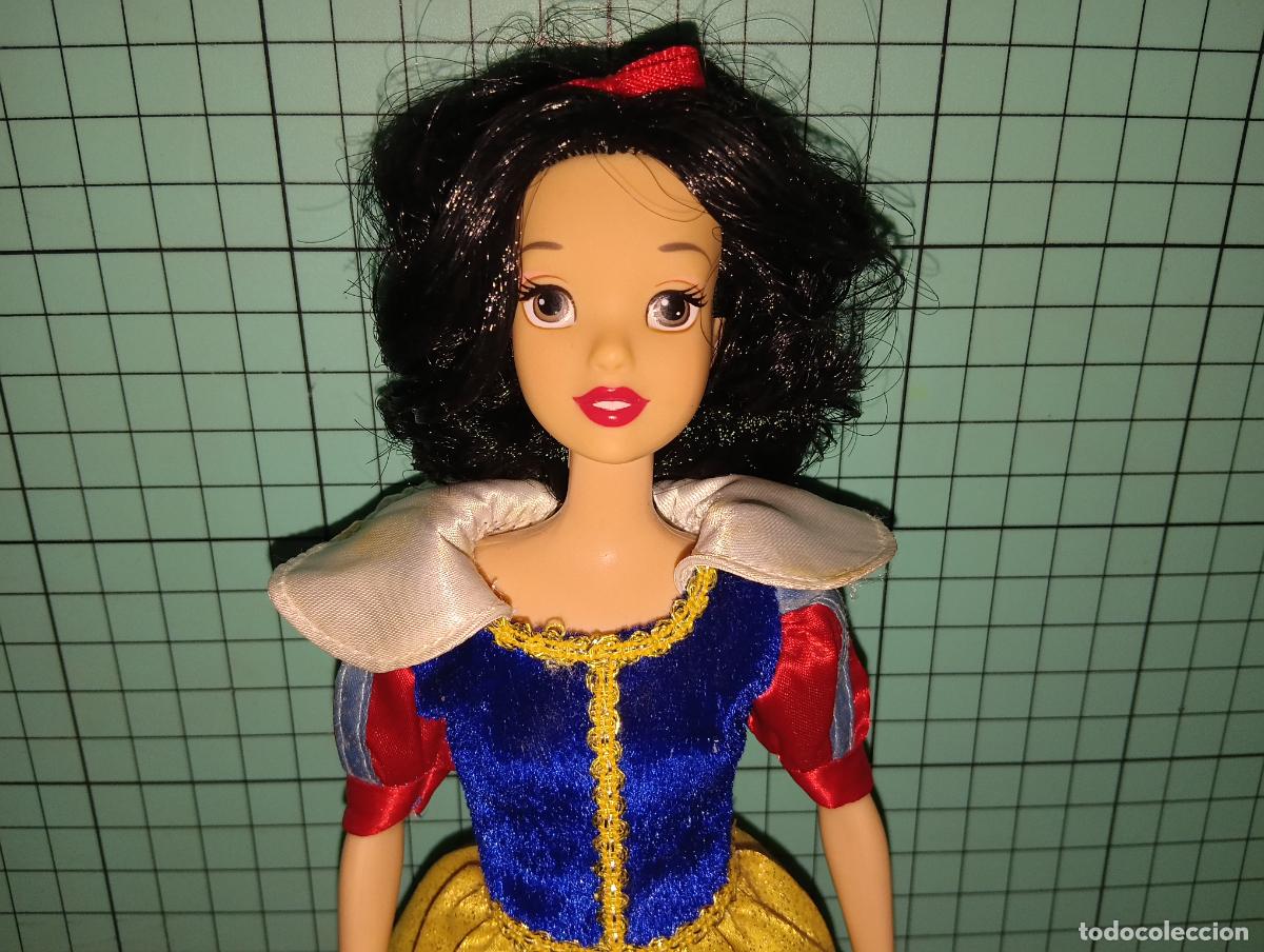 Barbie y Ken: Mu&ntilde;eca Barbie Blancanieves Disney store