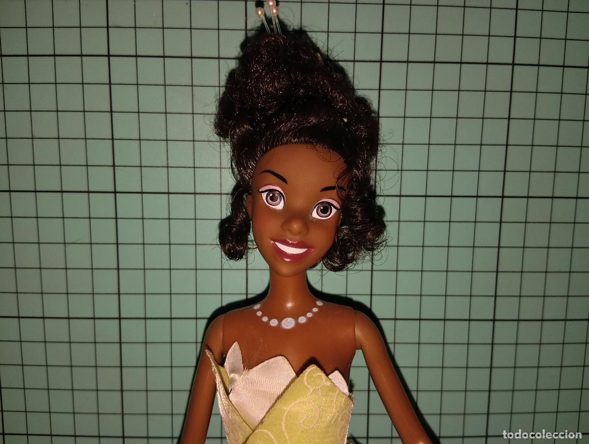 Barbie y Ken: Mu&ntilde;eca Barbie princesa Tiana Disney store