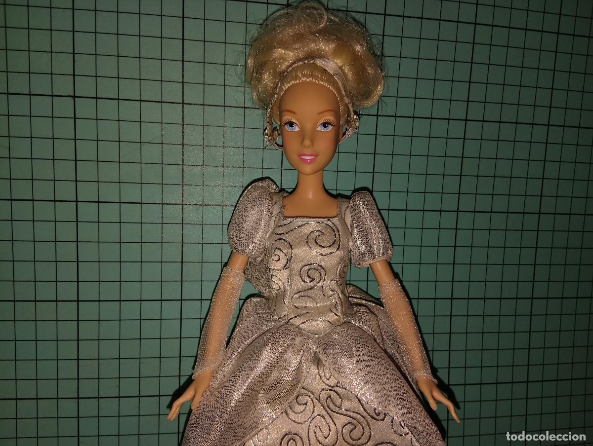 Barbie y Ken: Mu&ntilde;eca Barbie cenicienta Disney store - Foto 3