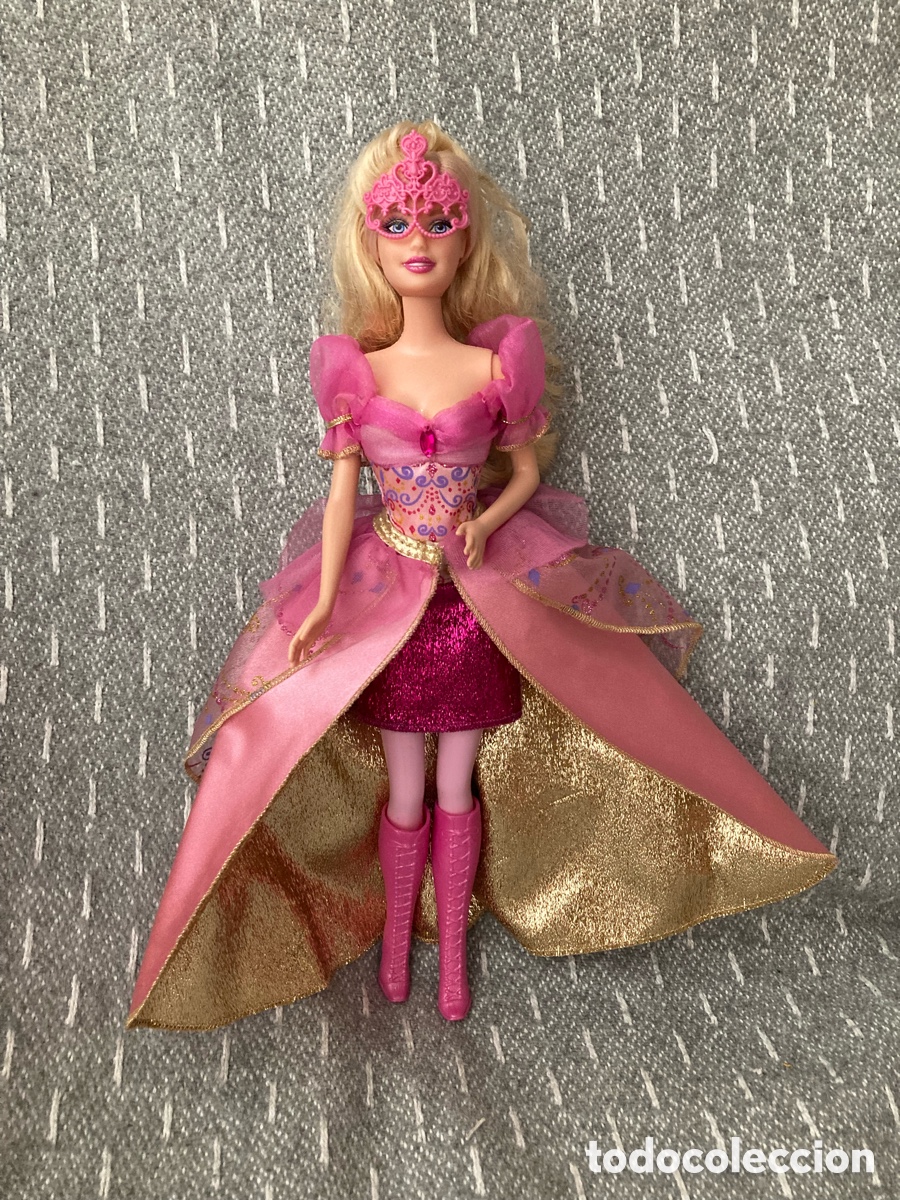 Barbie y Ken: Mu&ntilde;eca Barbie Las 3 Mosqueteras
