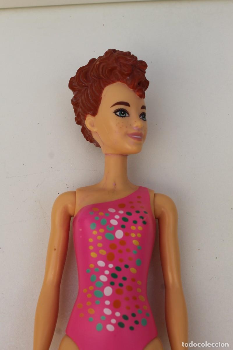 Barbie y Ken: BARBIE , CUERPO BA&Ntilde;ADOR- MATTEL 2020- CHINA.