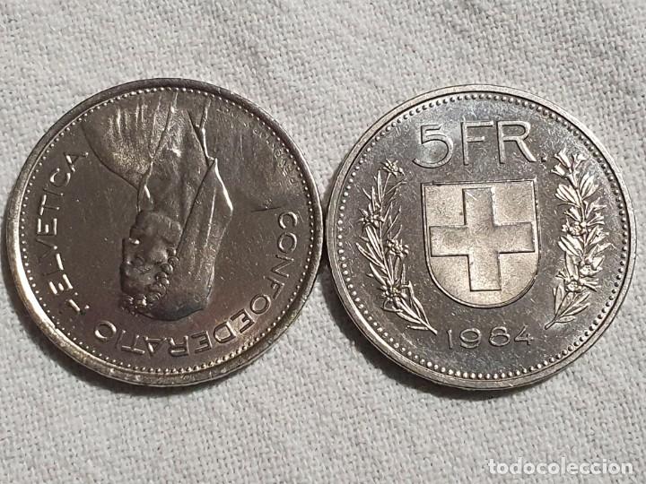 Billetes con errores: Error - Switzerland - 5 francs - 1984 - EBC/VF - reverso invertido - francos - Foto 1