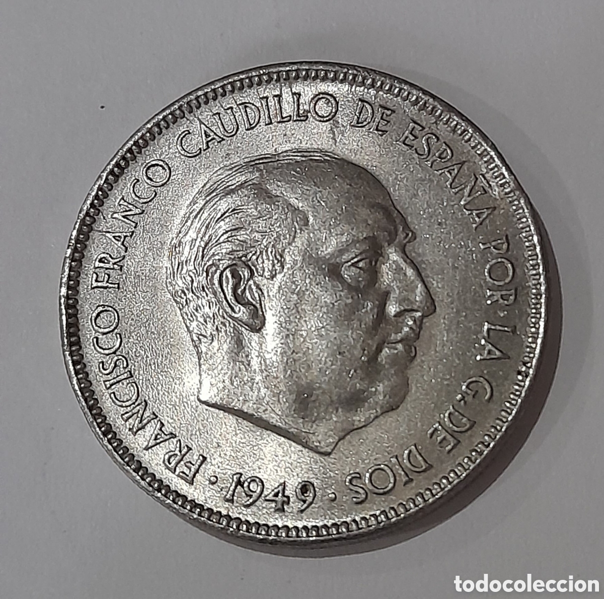 Billetes con errores: 100 Pesetas 1949 *19 *50 S/C con error ( Desplazada y Mayor Di&aacute;metro ).