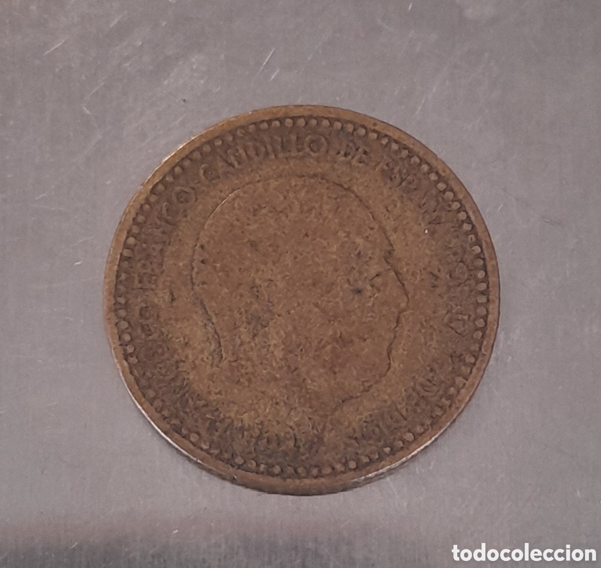 Billetes con errores: 1 Peseta 1947 *19 *48 ( Acu&ntilde;aci&oacute;n D&eacute;bil). M&aacute;s Monedas en mi perfil.