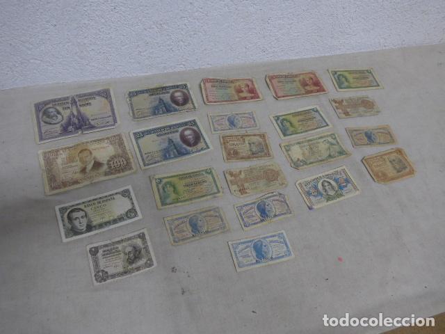 Billetes espa&ntilde;oles: Lote de 22 antiguos billetes espa&ntilde;oles de 1928 a 1954, guerra civil, republica