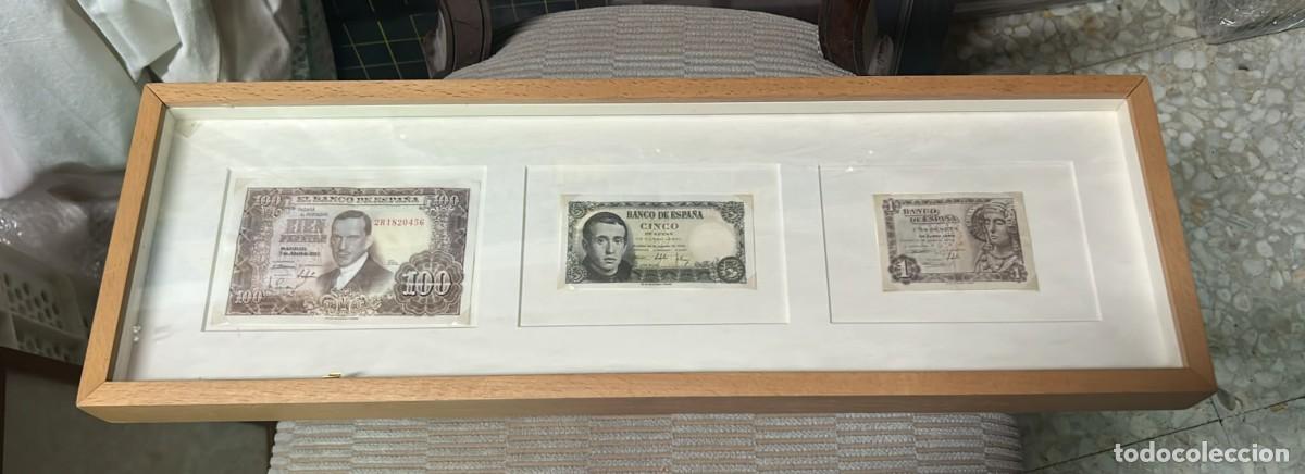 Billetes espa&ntilde;oles: CUADRO CON COMPOSICI&Oacute;N DE 3 BILLETES ANTIGUOS ESPA&Ntilde;OLES DE 60 X 18 CMS.