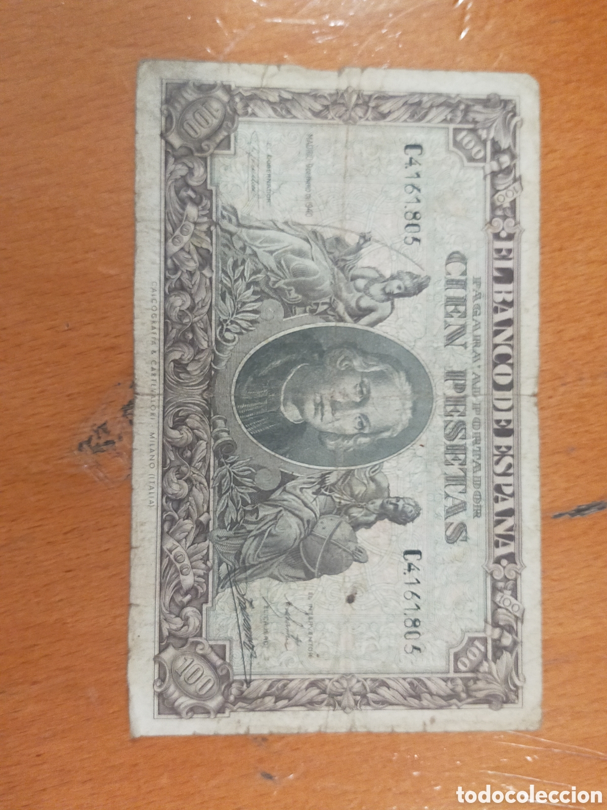 Billetes espa&ntilde;oles: billete antiguo espa&ntilde;ol de 100 pesetas del Banco de Espa&ntilde;a, emitido el 9 de enero de 1940,