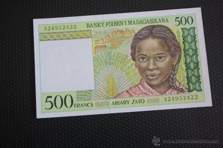 Billetes extranjeros: MADAGASCAR, 500 FRANCOS (1994) - Foto 1