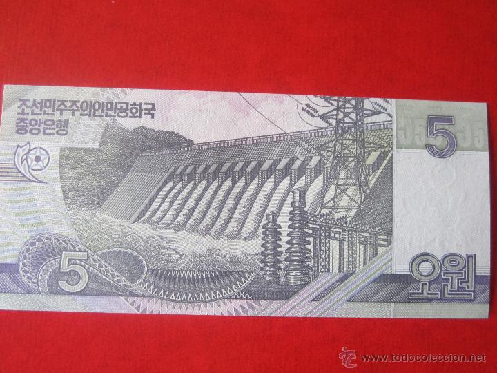 Billetes extranjeros: Korea del Norte. billete de 5 won. 2002 - Foto 2