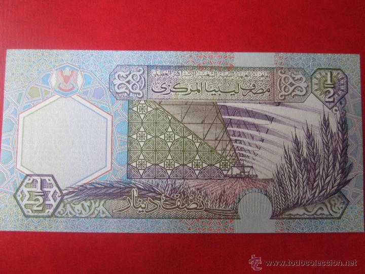 Billetes extranjeros: Libya. billete de 1/2 dinar. 1981. - Foto 2
