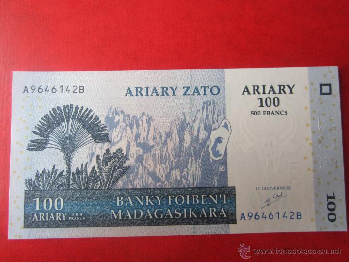 Billetes extranjeros: Madagascar. billete de 100 ariary 2004 - Foto 1