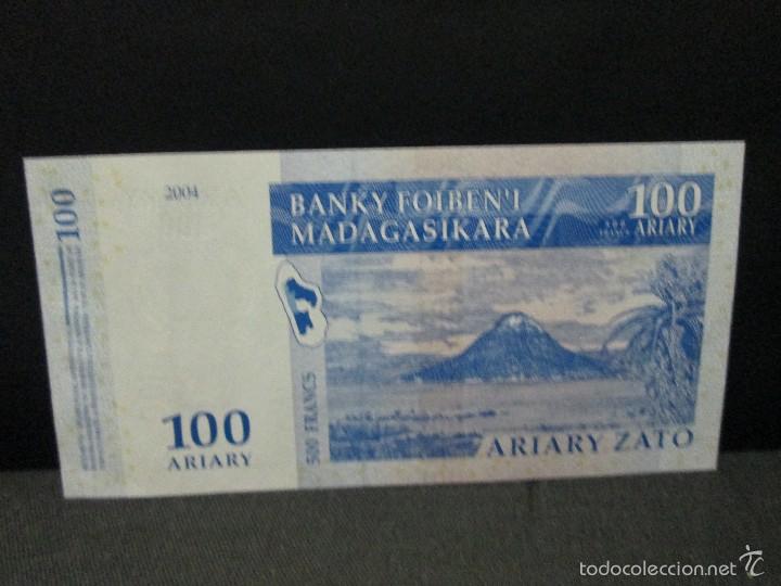 Billetes extranjeros: 100 ariary madagascar sc - Foto 2