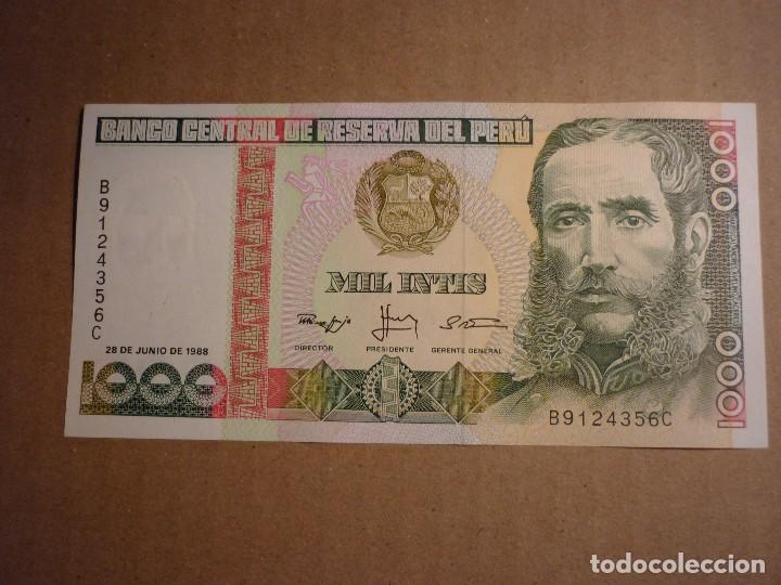 Billetes extranjeros: PERU, 1000 INTIS 1988 B9124356C SC - Foto 1