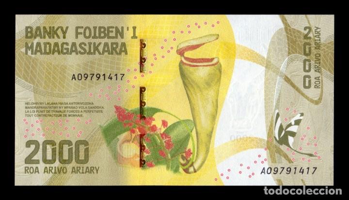 Billetes extranjeros: Madagascar 2000 Ariary 2017 Pick 101a Sc Unc - Foto 2