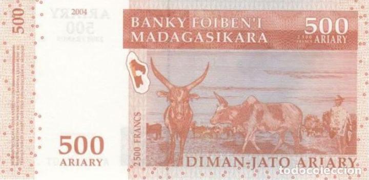 Billetes extranjeros: MADAGASCAR - 500 ARIARY, 2004, P88, UNC - Foto 3